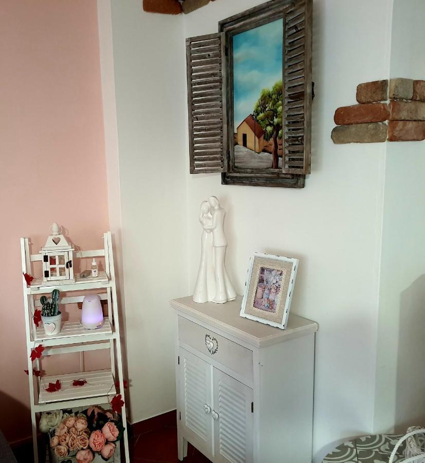 Shabby Chic Rooms Con Cucina E Giardino Privato Pomarico ภายนอก รูปภาพ
