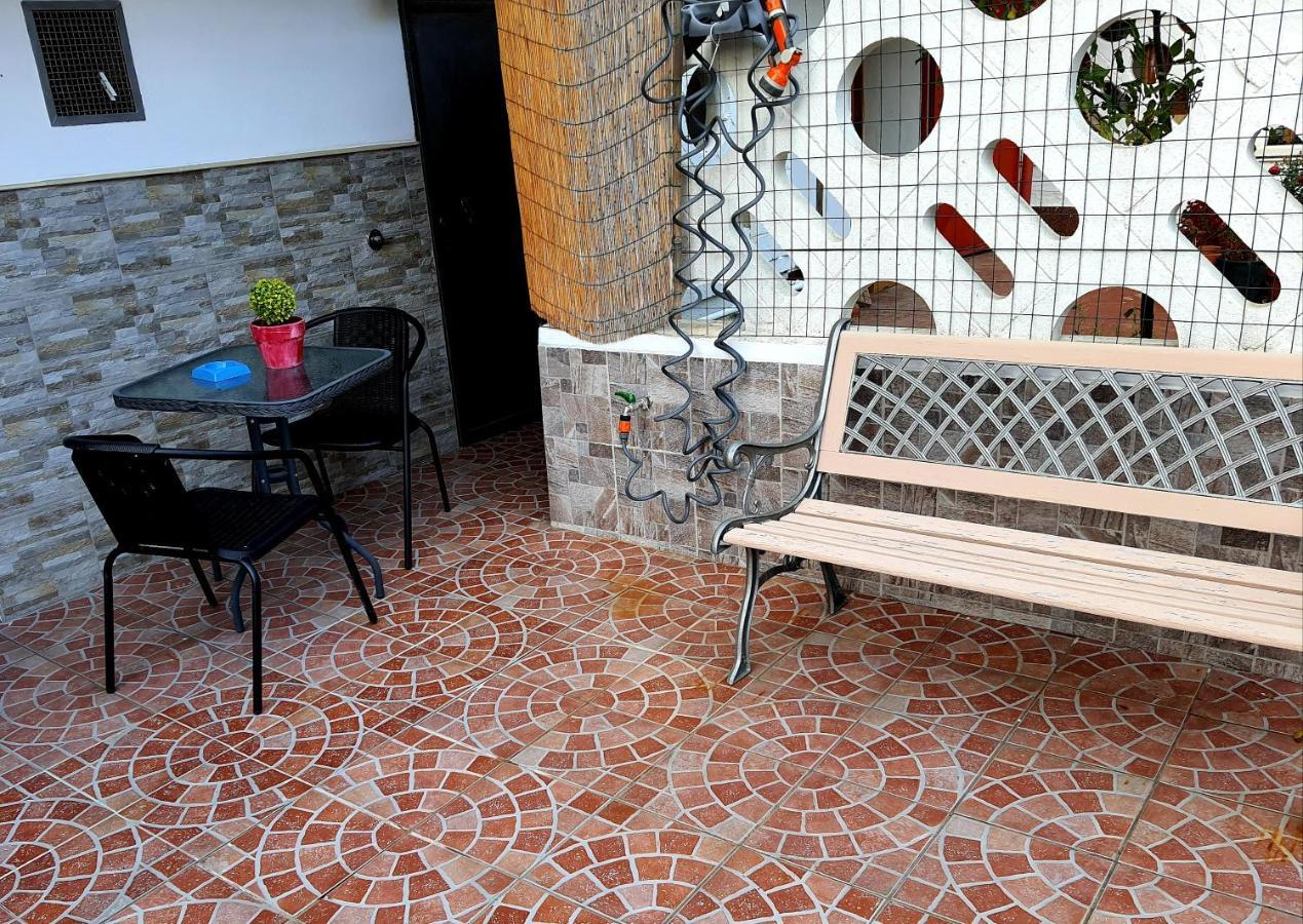 Shabby Chic Rooms Con Cucina E Giardino Privato Pomarico ภายนอก รูปภาพ